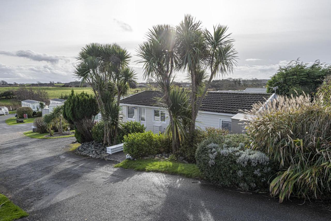 134 Glan Gors Brynteg Exterior photo